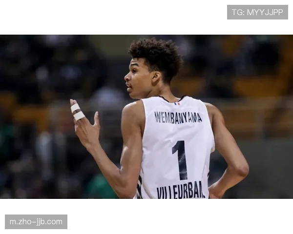 文班亚马27分10板4帽 马刺内线防守体系渐入佳境